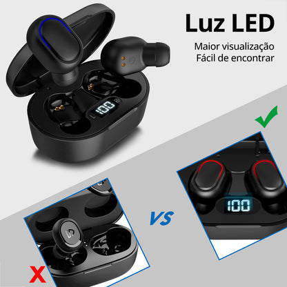 Estojo com display LED mostrando carga dos fones AUT114 Preto aberto